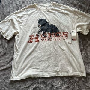 Honor the gift horse graphic tee